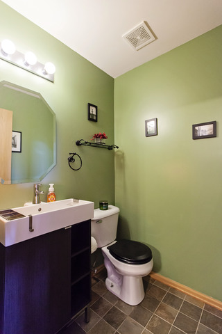 205 Springbrook Trl, Oswego, IL 60543 photo 8