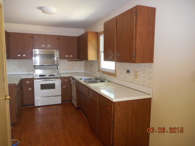 1008 Beverly Dr, Wheeling, IL 60090 photo 5