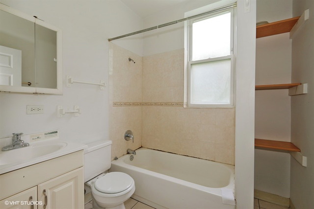 1344 W 52nd St, Chicago, IL 60609 photo 10