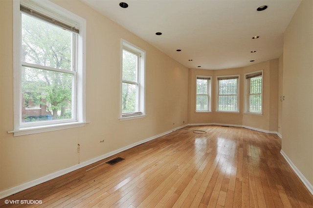 1344 W 52nd St, Chicago, IL 60609 photo 2