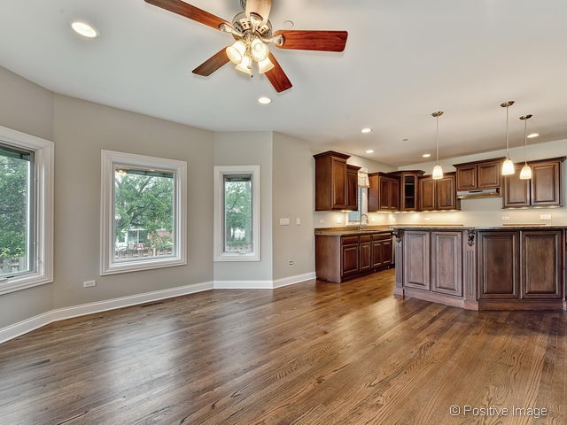 1833 Longfellow Ct, Berkeley, IL 60163 photo 5