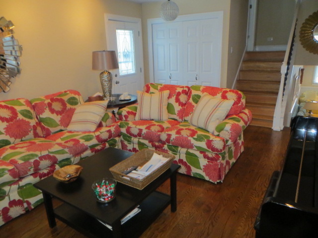 131 E Millers Rd, Des Plaines, IL 60016 photo 4