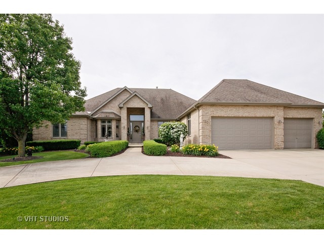11637 Coach Dr, Mokena, IL 60448 photo 1
