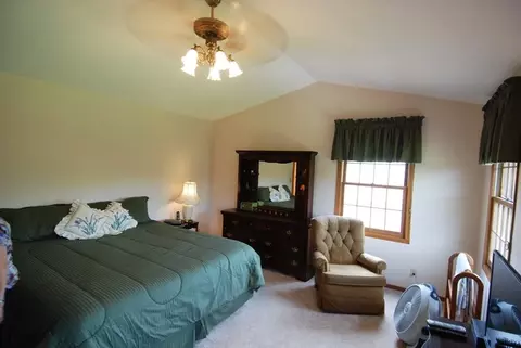 7492 Joy Ln, Roscoe, IL 61073 photo 9