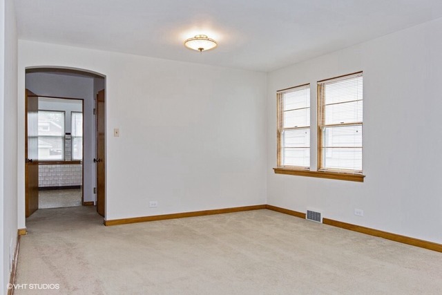 2523 Forest Ave, Riverside, IL 60546 photo 2