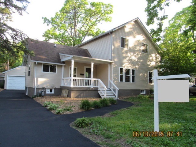 967 Oakley Ave, Elgin, IL 60123 photo 1