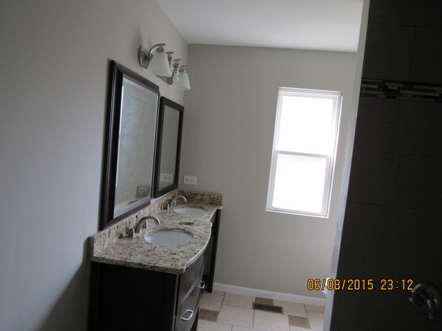 967 Oakley Ave, Elgin, IL 60123 photo 10
