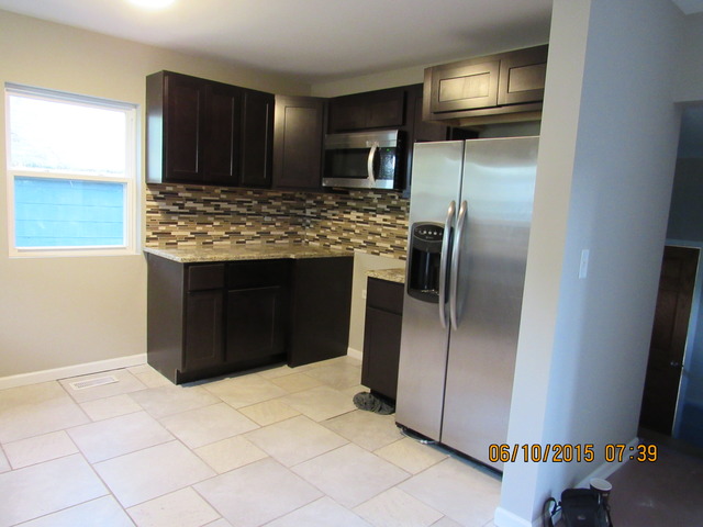 967 Oakley Ave, Elgin, IL 60123 photo 7