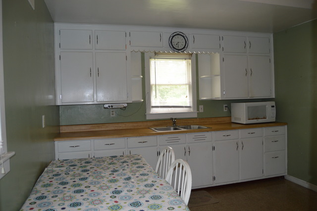 676 S Elm Ave, Kankakee, IL 60901 photo 2
