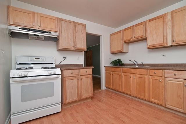 2300 Nathaniel Pl, Evanston, IL 60202 photo 5