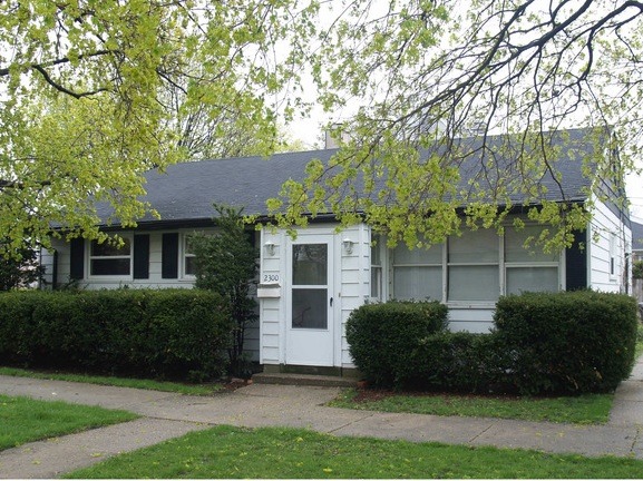 2300 Nathaniel Pl, Evanston, IL 60202 photo 1