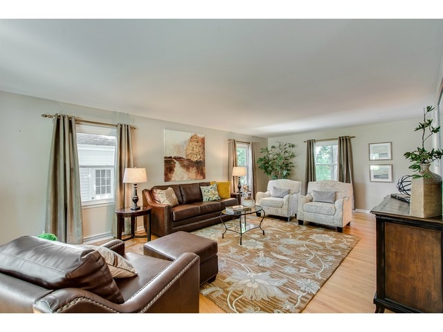 1519 Mayo Ave, Wheaton, IL 60189 photo 2