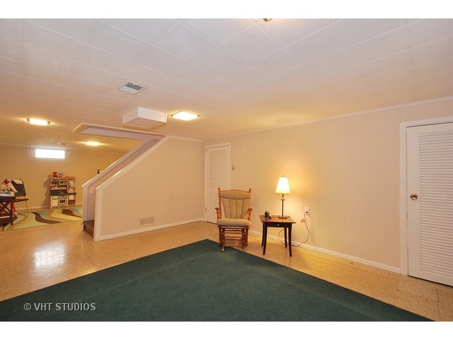 1519 Mayo Ave, Wheaton, IL 60189 photo 16