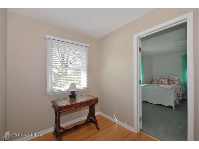 1519 Mayo Ave, Wheaton, IL 60189 photo 8