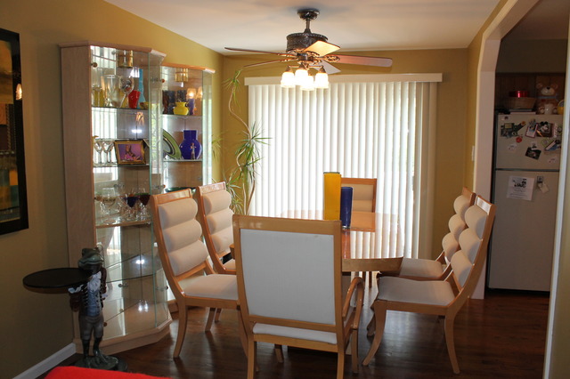 104 Coral Ln, Wheeling, IL 60090 photo 2