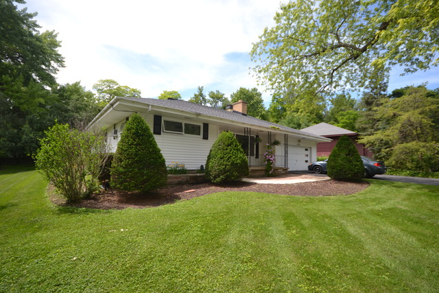 1208 Getzelman Trl, Algonquin, IL 60102 photo 1