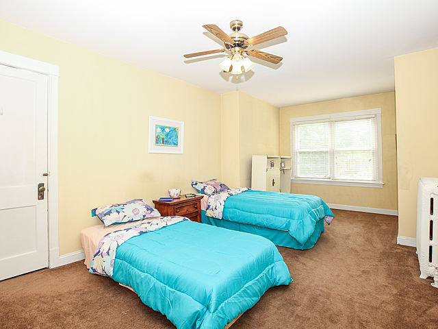 10517 S Prospect Ave, Chicago, IL 60643 photo 15