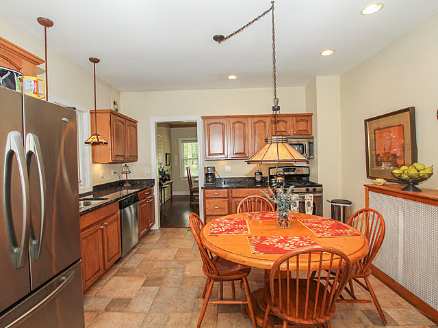10517 S Prospect Ave, Chicago, IL 60643 photo 7