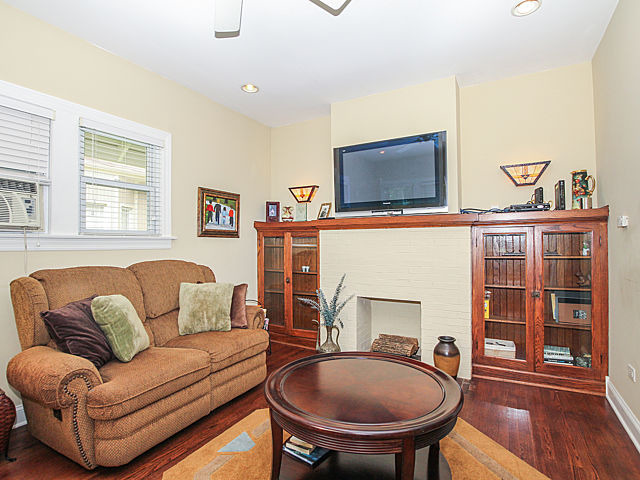 10517 S Prospect Ave, Chicago, IL 60643 photo 4
