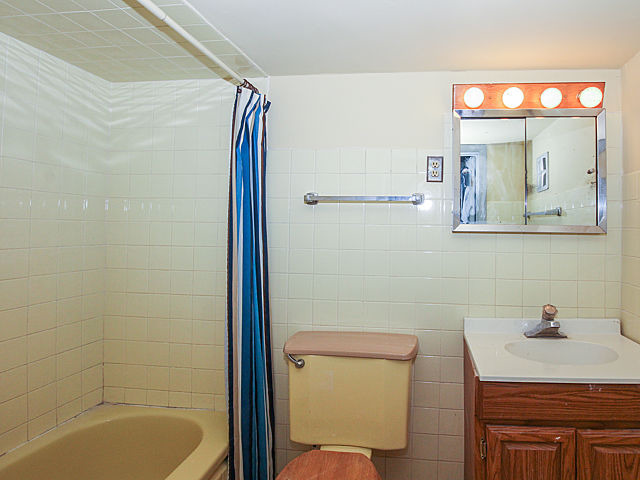 10517 S Prospect Ave, Chicago, IL 60643 photo 20