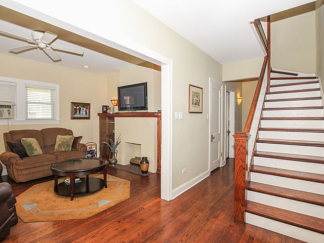 10517 S Prospect Ave, Chicago, IL 60643 photo 2