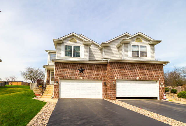 1112 E Treeline Dr, Lockport, IL 60441 photo 1