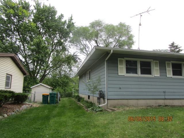 4500 W Ramble Rd, Mchenry, IL 60050 photo 2