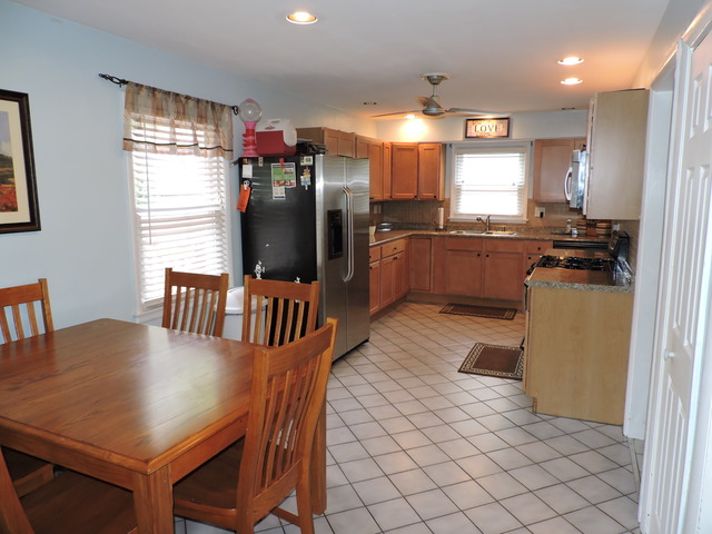 616 S Mckinley Ave, Kankakee, IL 60901 photo 2