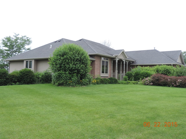 7975 Joy Ln, Roscoe, IL 61073 photo 1