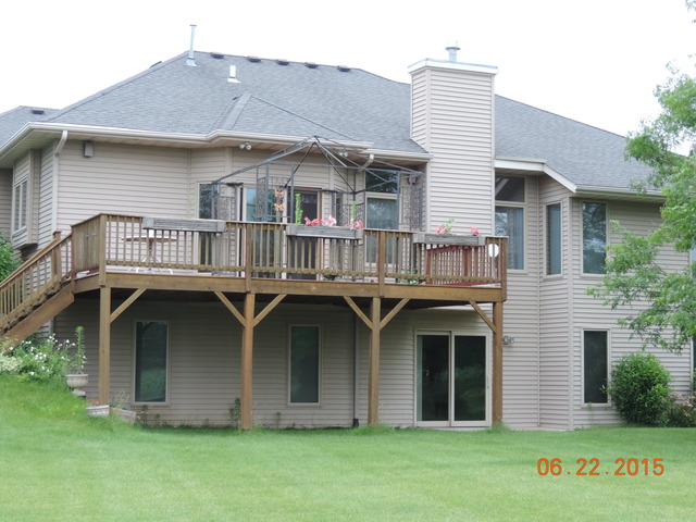 7975 Joy Ln, Roscoe, IL 61073 photo 2