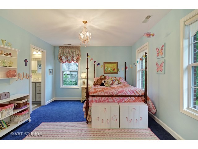 730 Becker Rd, Glenview, IL 60025 photo 16