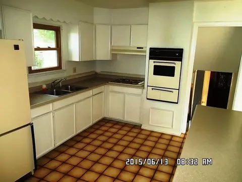 14830 S Menard Ave, Oak Forest, IL 60452 photo 7