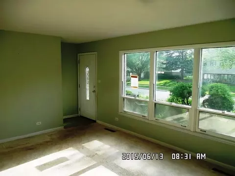 14830 S Menard Ave, Oak Forest, IL 60452 photo 3