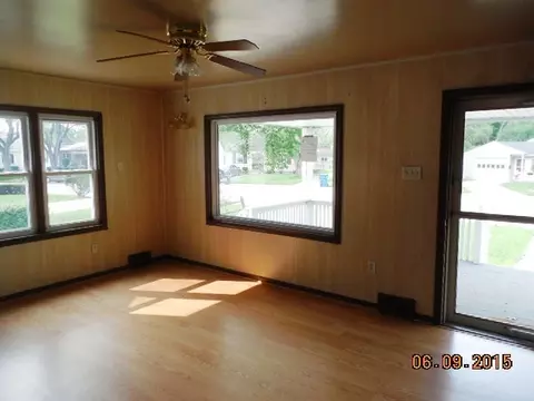 1336 NW Circle Dr, Kankakee, IL 60901 photo 3
