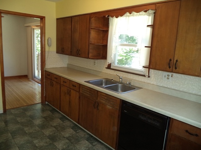 216 E Philmar St, Dwight, IL 60420 photo 4