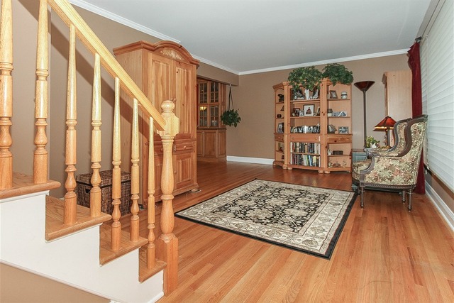 4249 Wilson Ave, Rolling Meadows, IL 60008 photo 1