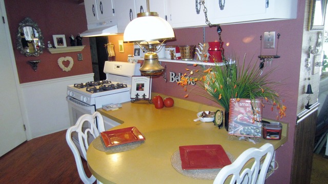 600 Devonshire Ct #b, Mchenry, IL 60050 photo 2