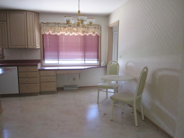 1331 Anthony Rd, Wheeling, IL 60090 photo 4