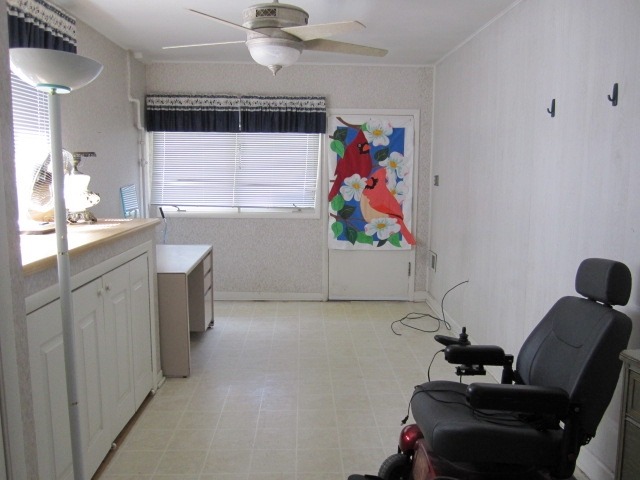1331 Anthony Rd, Wheeling, IL 60090 photo 5