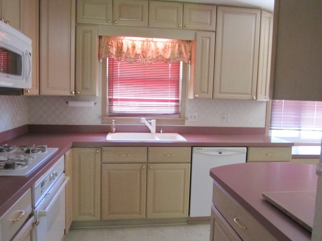 1331 Anthony Rd, Wheeling, IL 60090 photo 3