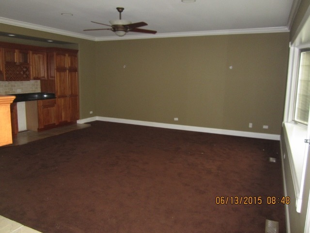 9230 Forest Edge Ln, Willowbrook, IL 60527 photo 7