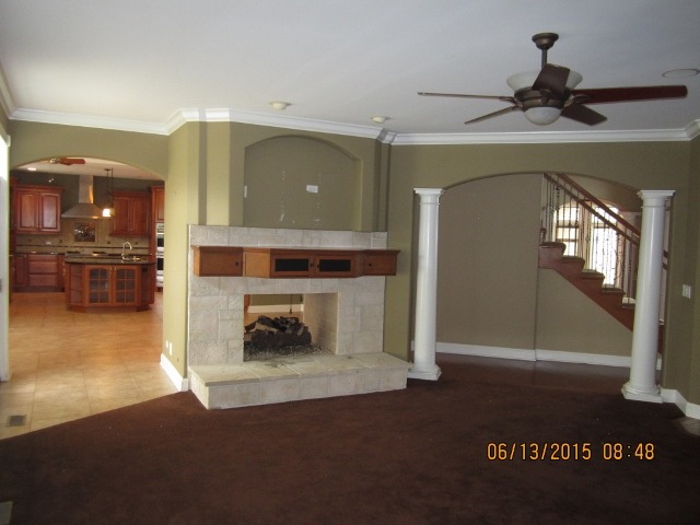 9230 Forest Edge Ln, Willowbrook, IL 60527 photo 6