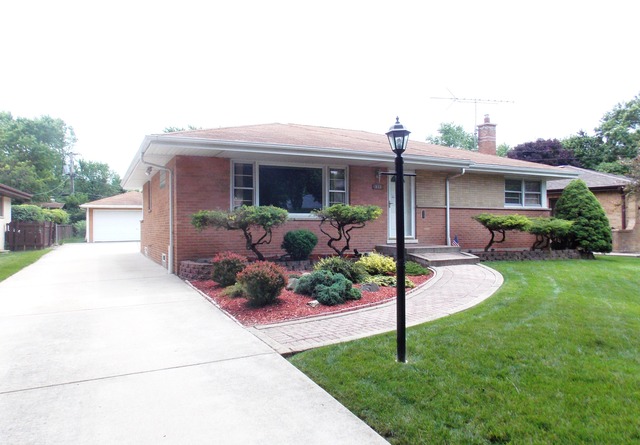532 W North St, Itasca, IL 60143 photo 2