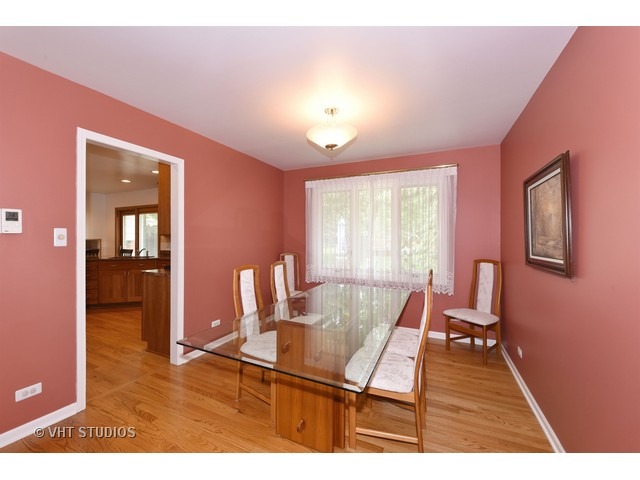 6620 Western Ave, Willowbrook, IL 60527 photo 8