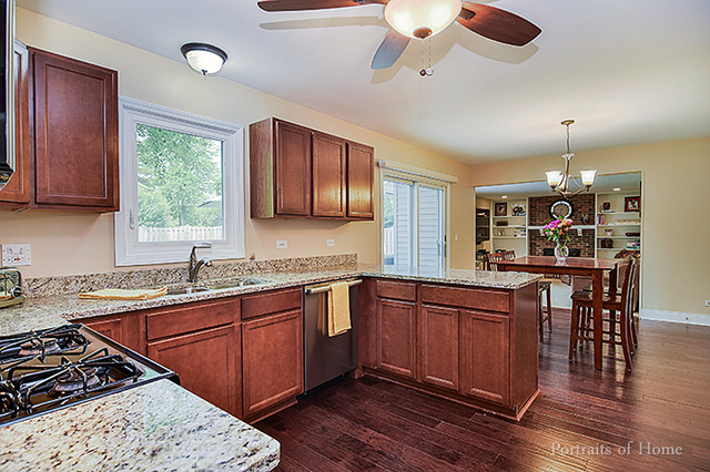 4200 Crimson Dr, Hoffman Estates, IL 60192 photo 17