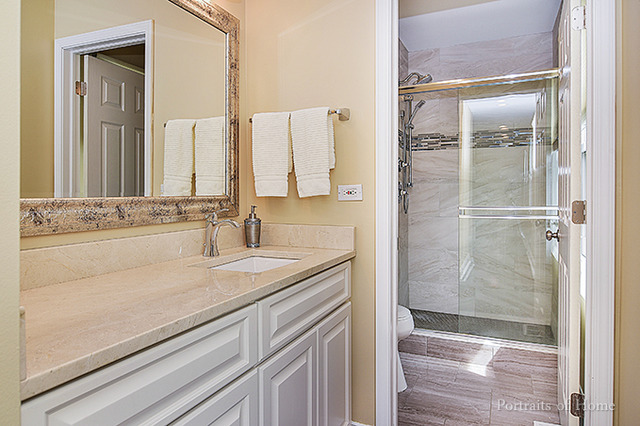 4200 Crimson Dr, Hoffman Estates, IL 60192 photo 21