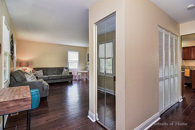 4200 Crimson Dr, Hoffman Estates, IL 60192 photo 11