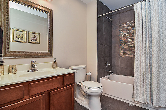 4200 Crimson Dr, Hoffman Estates, IL 60192 photo 3