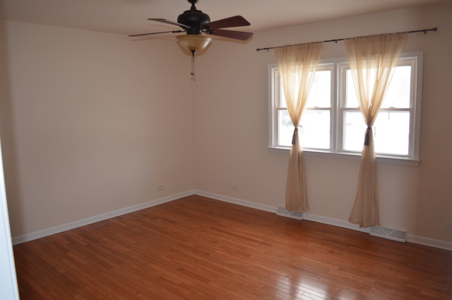 861 Cherry St, Addison, IL 60101 photo 13