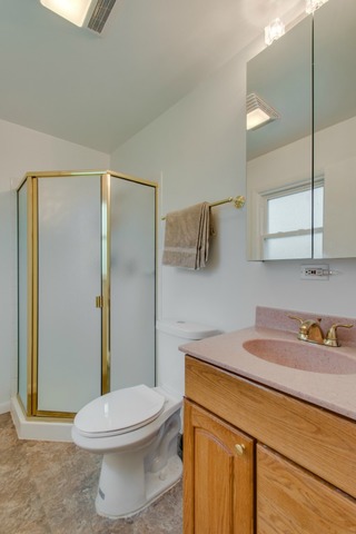 1139 E Juniper Ln, Mount Prospect, IL 60056 photo 8